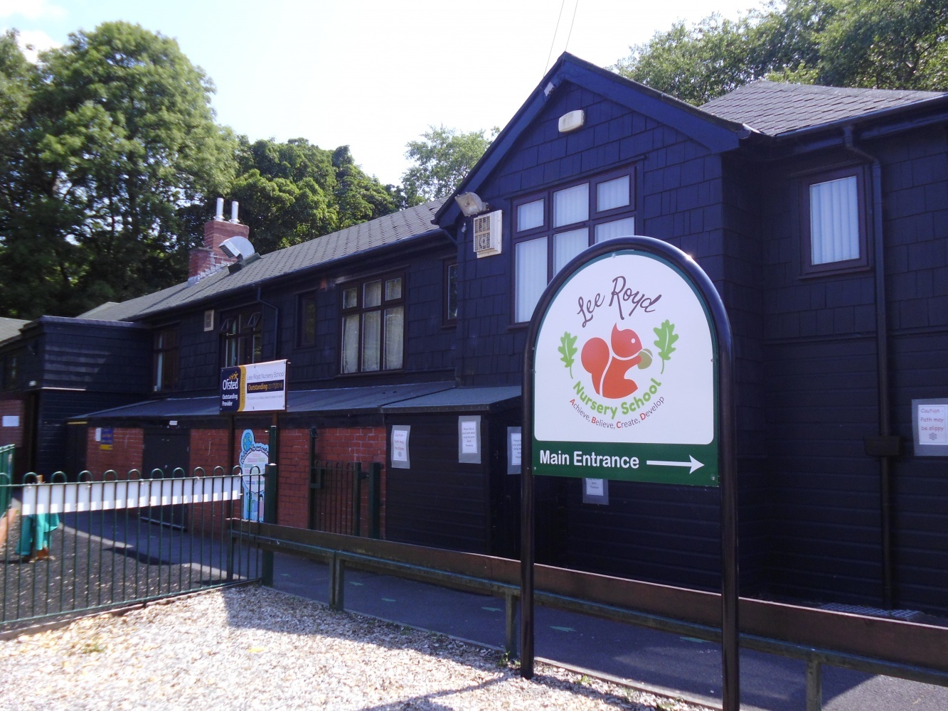 lee-royd-nursery-outside-building