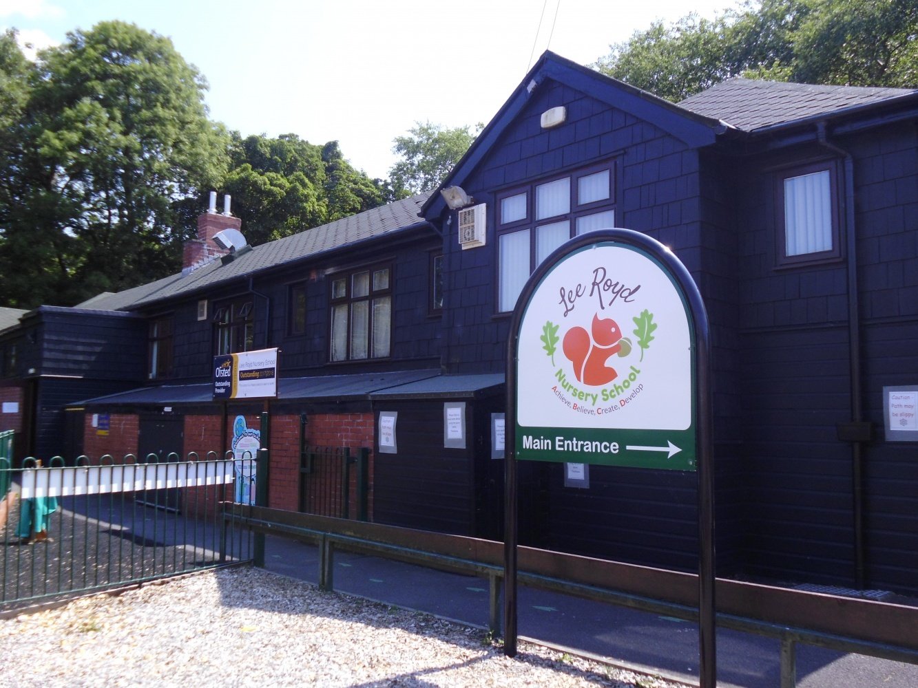 lee-royd-nursery-outside-building